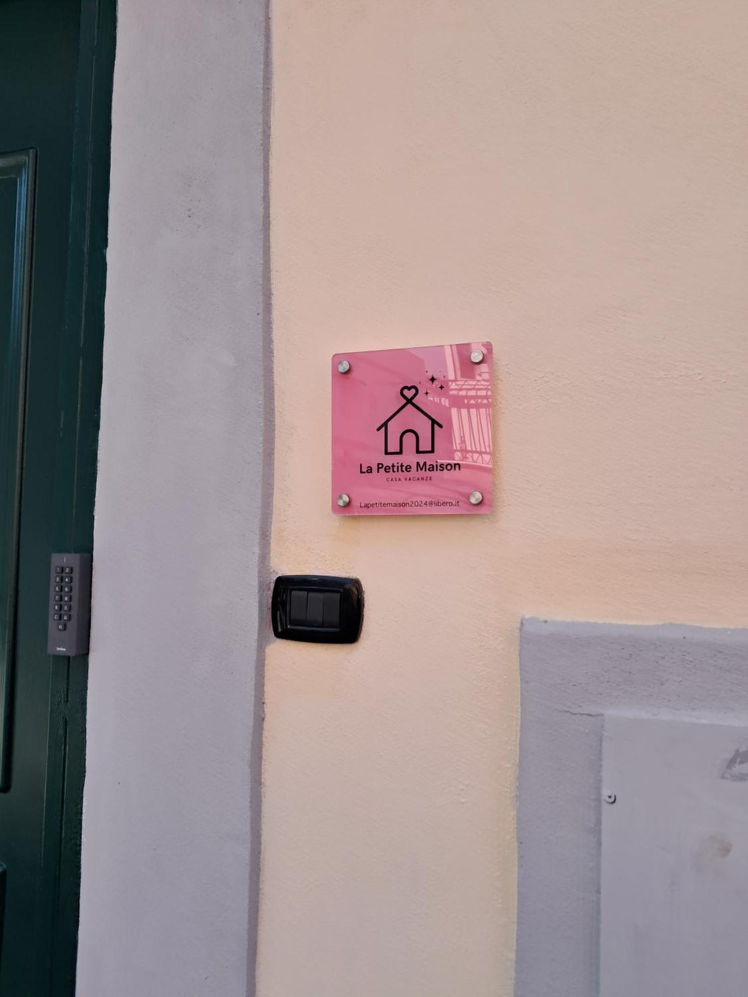 La Petite Maison * Neapel